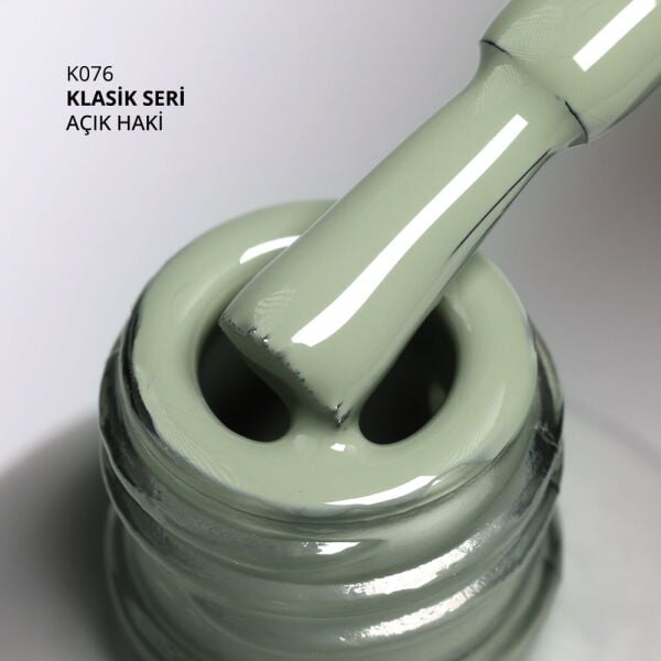 Momo Professional Klasik Seri Kalıcı Oje K076 Açık Haki (14ml)