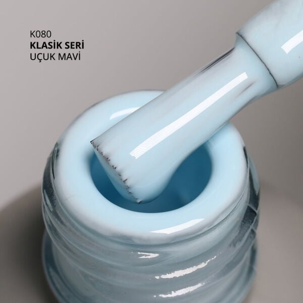 Momo Professional Klasik Seri Kalıcı Oje K080 Uçuk Mavi (14ml)