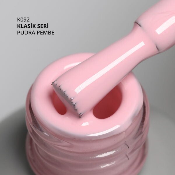 Momo Professional Klasik Seri Kalıcı Oje K092 Pudra Pembe (14ml)