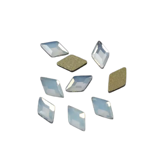 Taş Eşkenar Dörtgen Beyaz Opal 4*6.5mm 2 Adet