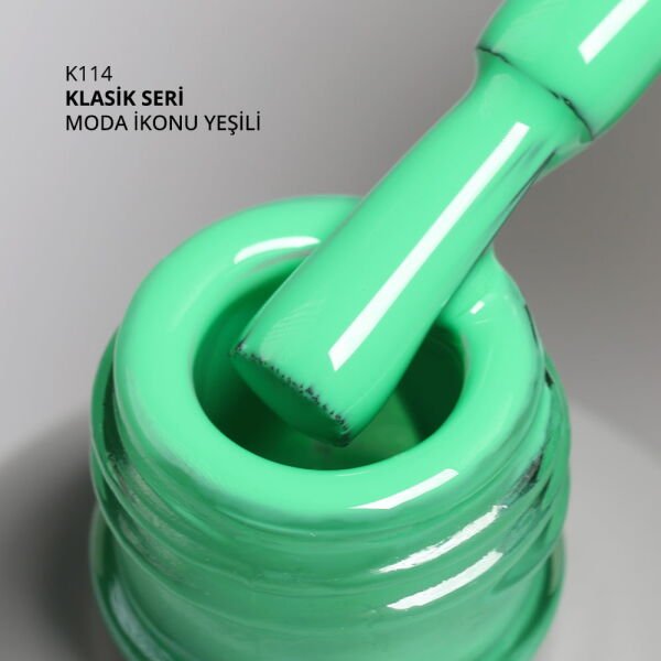 Momo Professional Klasik Seri Kalıcı Oje K114 Moda İkonu Yeşili (14ml)
