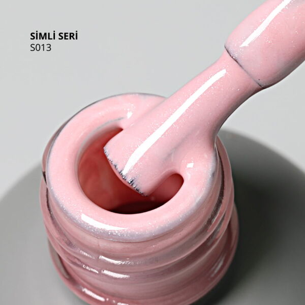 Momo Professional Simli Seri Kalıcı Oje S013 Simli Uçuk Pembe (14ml)