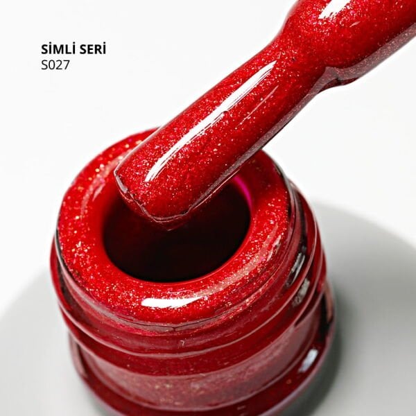 Momo Professional Simli Seri Kalıcı Oje S027 Yoğun Işıltılı Bordo Kırmızı (14ml)