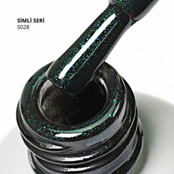 Momo Professional Simli Seri Kalıcı Oje S028 Parıltılı Zümrüt Yeşili (14ml)
