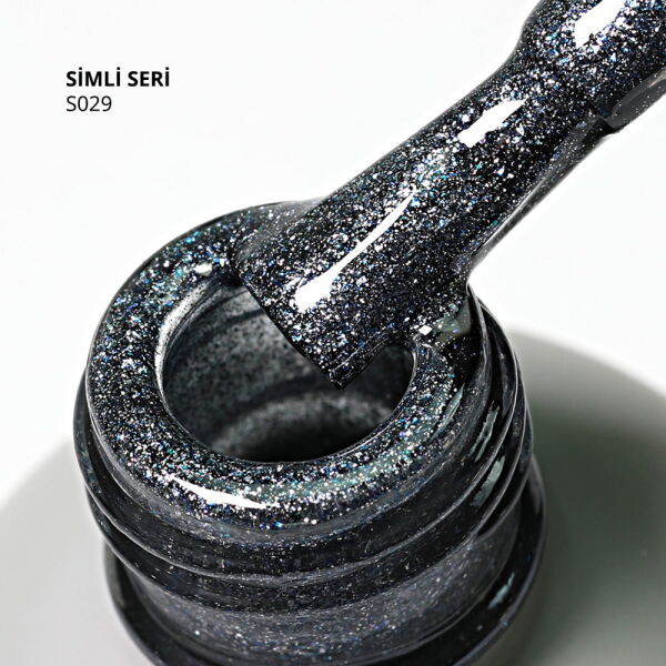 Momo Professional Simli Seri Kalıcı Oje S029 Parıltılı Küllü Gri (14ml)