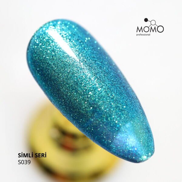 Momo Professional Simli Seri Kalıcı Oje S039 Yoğun Simli Açık Petrol Mavi (14ml)