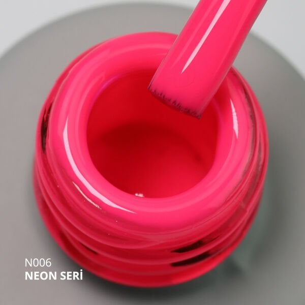 Momo Professional Neon Seri Kalıcı Oje N006 Neon Pembe (14ml)