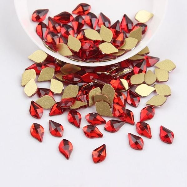 Taş Damla Alev Siam 5*8mm 2 Adet