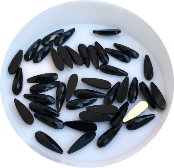 Taş Damla Black 3*10mm 2 Adet