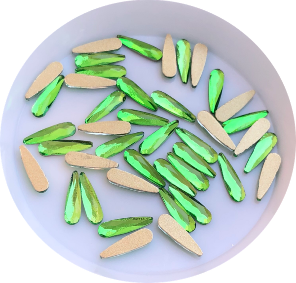 Taş Damla Green Grass 3*10mm 2 Adet