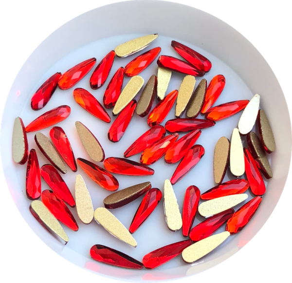 Taş Damla Siam 3*10mm 2 Adet