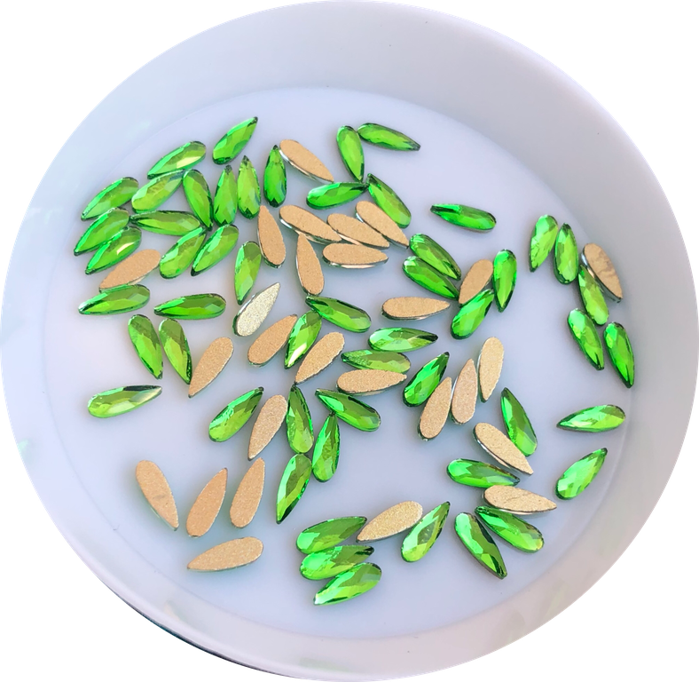 Taş Damla Green Grass 2*6mm 2 Adet