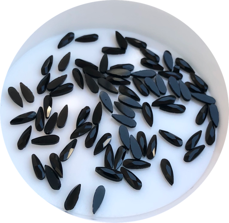 Taş Damla Black 2*6mm 2 Adet