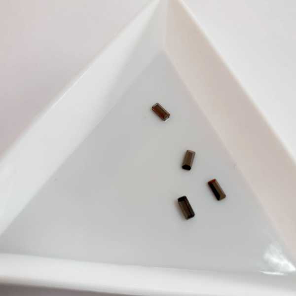 Taş Dikdörtgen Hematite 1,9*4mm 4 Adet