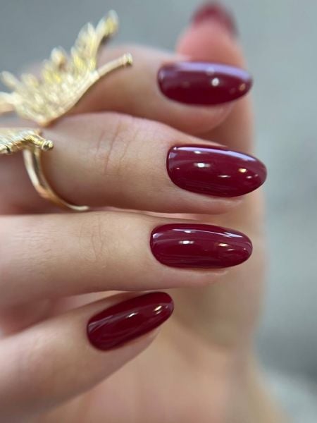 Iva Nails Red Queen Kalıcı Oje RQ-7 (8ml)