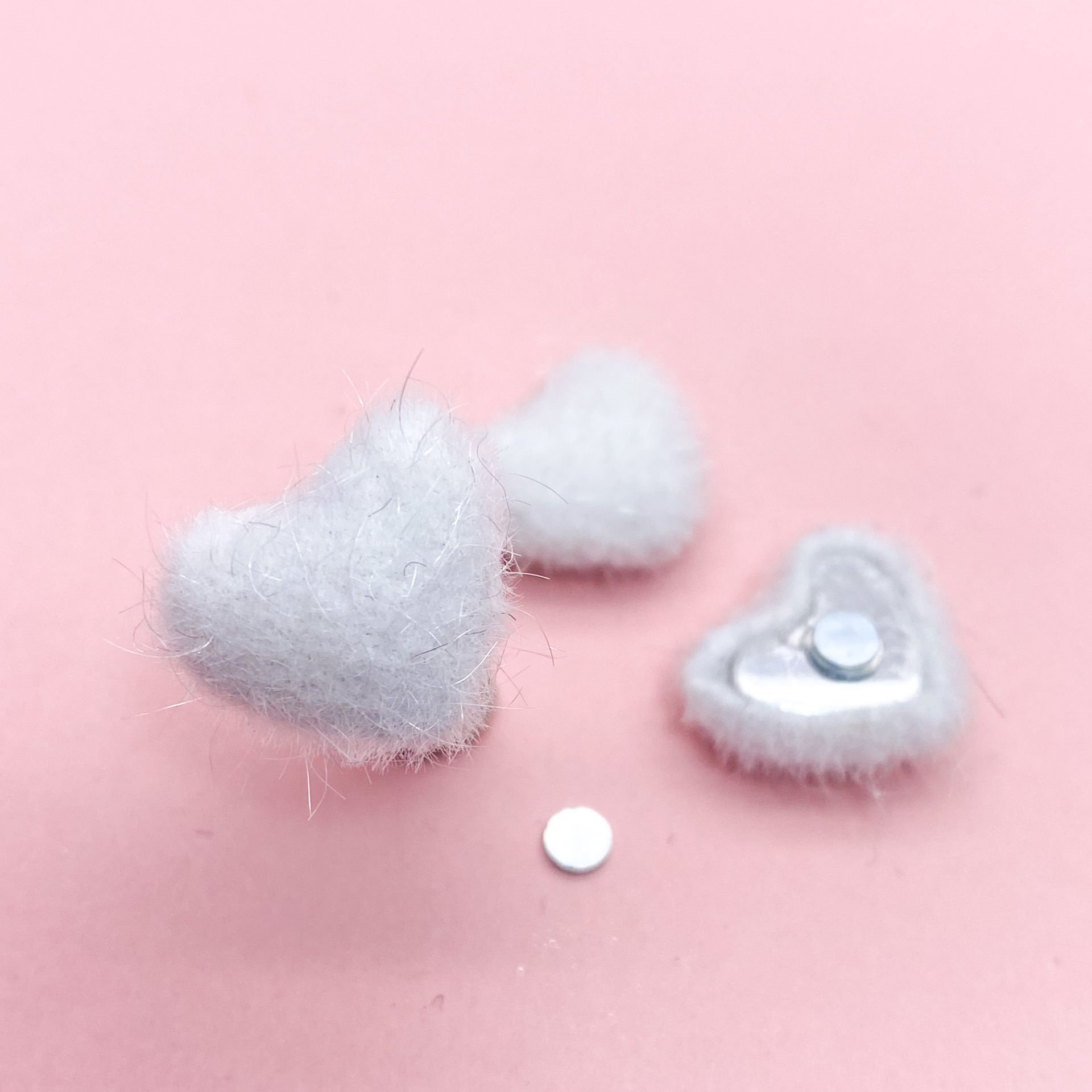 Zoo 1790 Mıknatıslı Tüylü Kalb Beyaz