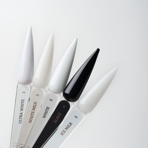 İva Nails İce Milk Kalıcı Oje İM (8ml)