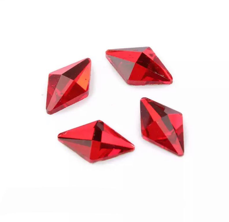 Taş Eşkenar Dörtgen Red 6*10mm 2 Adet