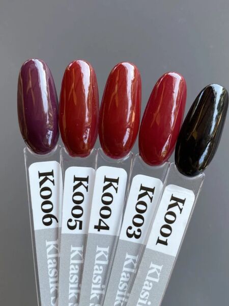 Momo Professional Klasik Seri Kalıcı Oje K006 Mürdüm (14ml)