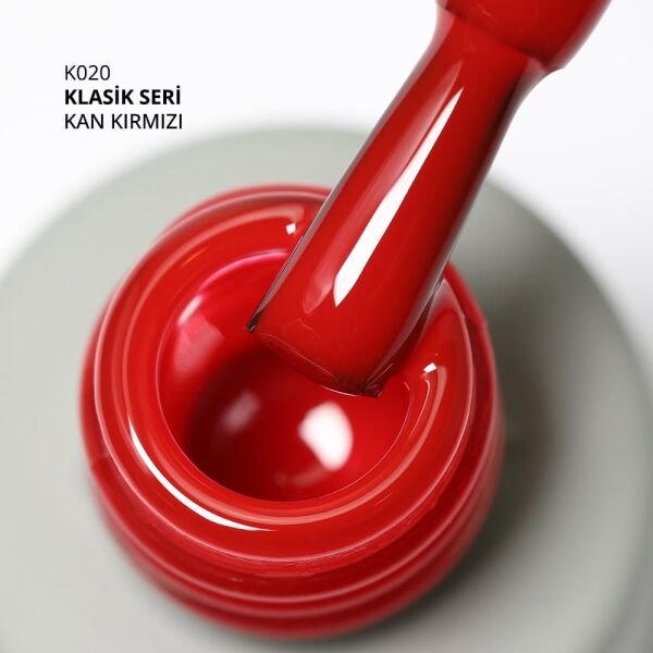 Momo Professional Klasik Seri Kalıcı Oje K020 Kan Kırmızısı (14ml)