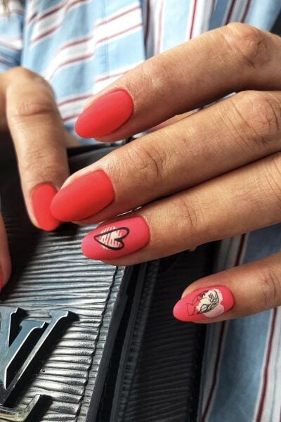 Momo Professional Klasik Seri Kalıcı Oje K023 Mercan Pembe (14ml)