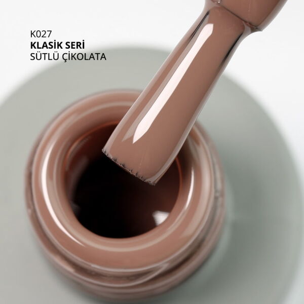 Momo Professional Klasik Seri Kalıcı Oje K027 Sütlü Çikolata (14ml)