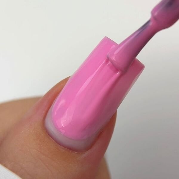 Momo Professional Klasik Seri Kalıcı Oje K053 Pastel Pembe (14ml)