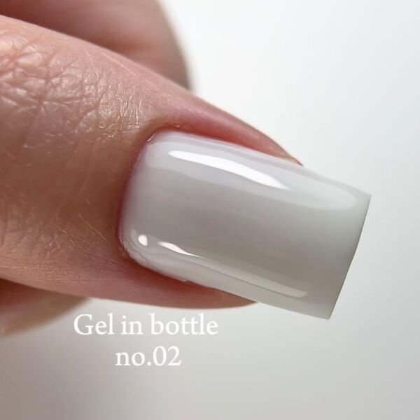 Momo Professional Gel In Bottle No.02, Akıllı Fırçalı Protez Tırnak Jeli, Süt Beyazı, 18 ml