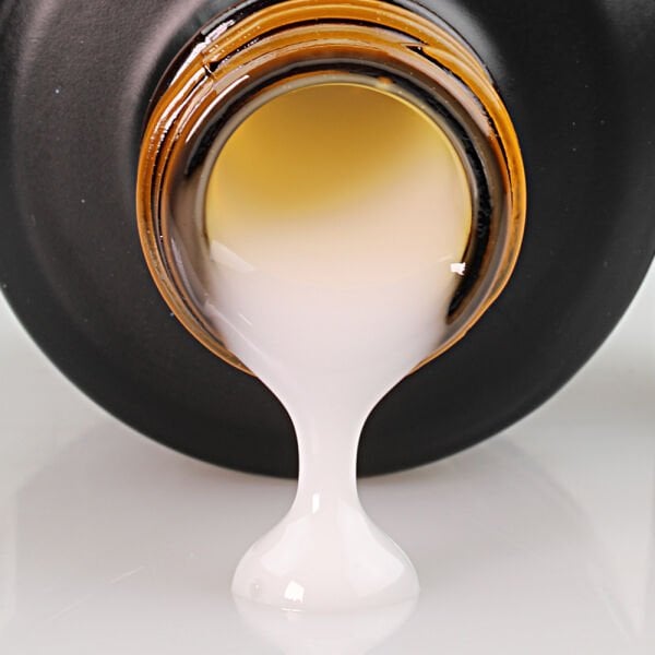 Momo Professional Gel In Bottle No.05, Akıllı Fırçalı Protez Tırnak Jeli, Uv Korumalı Rakı Beyazı, 18 ml