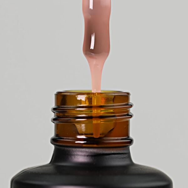 Momo Professional Gel In Bottle No.06, Akıllı Fırçalı Protez Tırnak Jeli, Yarı Şeffaf Nude Şeftali, 18 ml