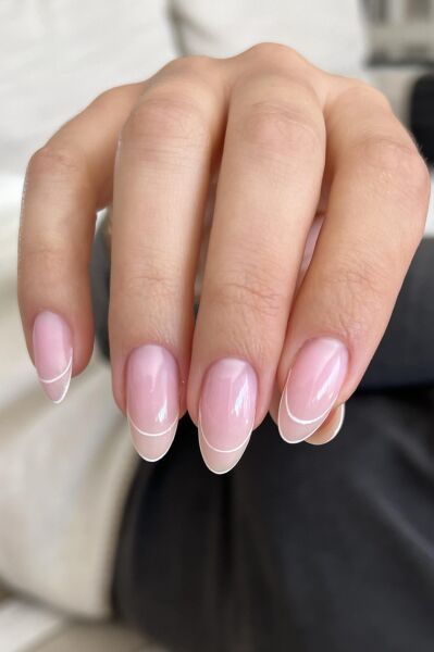 Momo Professional Gel In Bottle No.11, Akıllı Fırçalı Protez Tırnak Jeli, Pembe, 18 ml