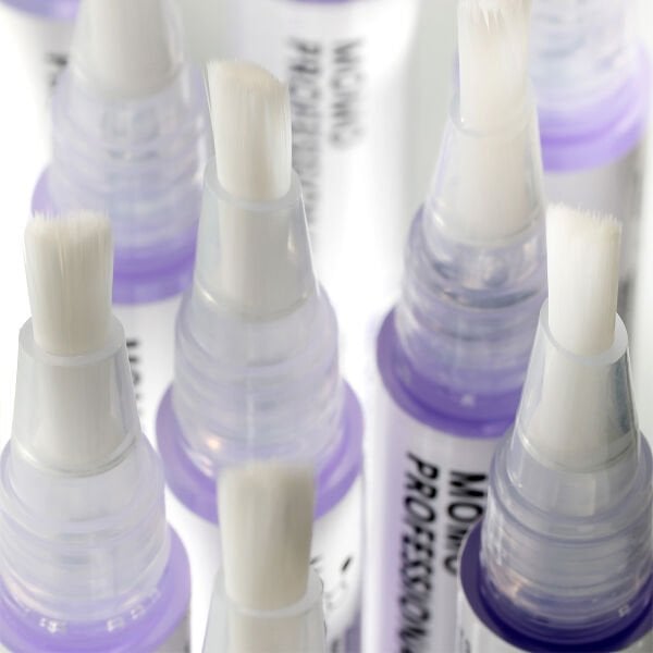 Momo Professional Biberiye Özlü Tırnak ve Kütikül Bakım Yağı Kalemi, Nemlendirici ve Güçlendirici Etki, 3 ml