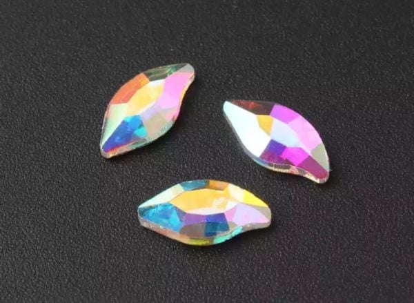 Taş Yaprak Crystal AB 4*8mm 2 Adet