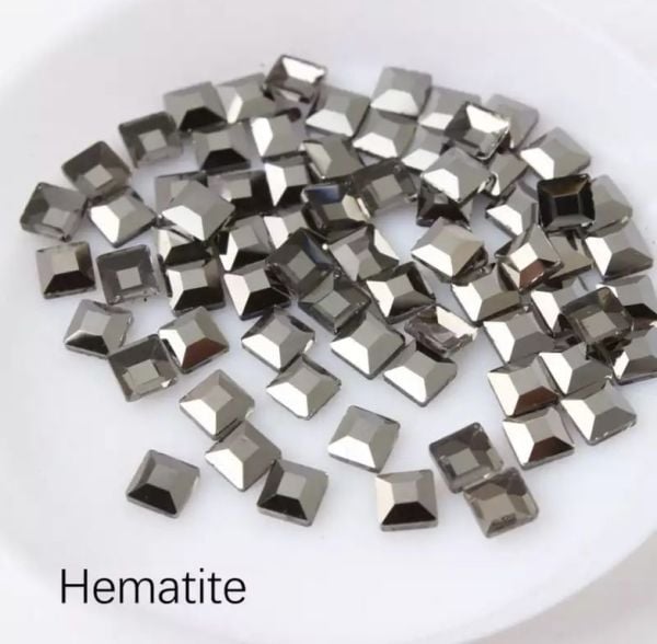 Taş Kare Hematite 4mm 2 Adet
