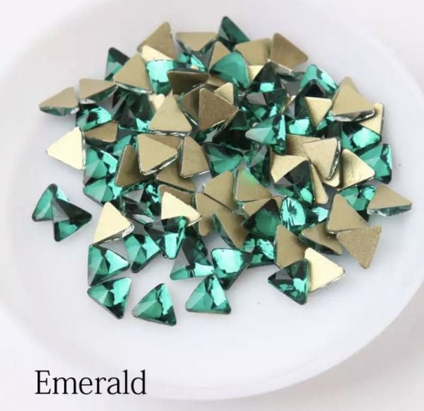 Taş Üçgen Emerald 5mm 2 Adet