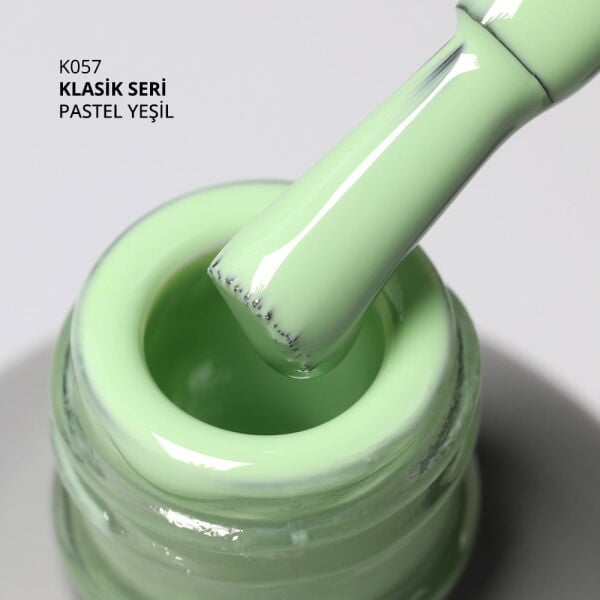 Momo Professional Klasik Seri Kalıcı Oje K057 Pastel Yeşil (14ml)
